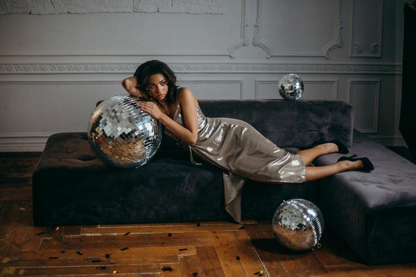 Top Floral Trends for Spring Scarves in the UK: What"s Blooming This Season?